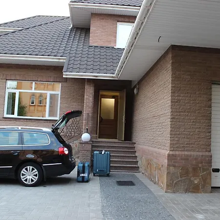 Hotel Barin House готель с бомбосховищем-3